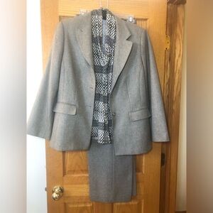 Le Suit Tan Women's Suit